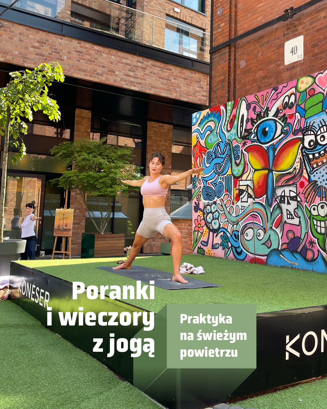 Potrzebujesz chwili dla siebie?  Joga pod Kominem wraca do Konesera! 🧘‍♀️  Czeka na Ciebie Vinyasa - praktyka łącząca ruch i oddech, która wycisza głowę i wzmacnia ciało. Dla każdego, niezależnie od poziomu.  Przynieś matę i dołącz do nas! Czekają na Ciebie upominki od @4szpaki + voucher na kawę za 1 zł do @losteria.pl (ilość ograniczona).  📍 Plac Konesera | Pod Kominem
🗓️ 3, 10, 17, 24.06 | 19:00
🗓️ 6, 13, 20, 27.06 | 10:30
👩‍🏫 Zajęcia prowadzą: Aneta Syroka i Karolina Bruchnicka
🎟️ Wstęp wolny  #koneser #joga #vinyasa #zajęciajogi #warszawa